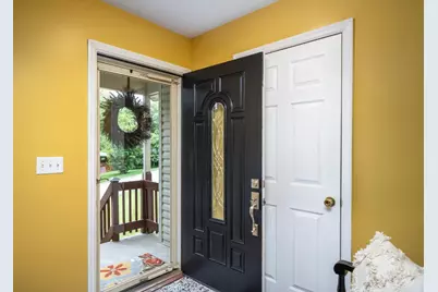 702 Cheryl Lane, Hillsboro, OH 45133 - Photo 2