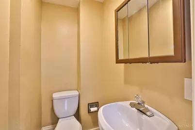 3235 Woodburn Avenue, Cincinnati, OH 45207 - Photo 4