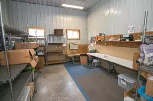 902 N Bickett Rd, Xenia, OH 45385 - Photo 16