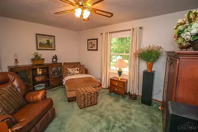 902 N Bickett Road, Xenia, OH 45385 - Photo 10