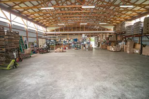 902 N Bickett Rd, Xenia, OH 45385 - Photo 14