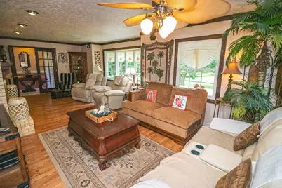 902 N Bickett Road, Xenia, OH 45385 - Photo 32