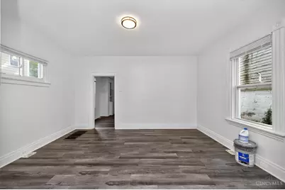 1634 Dewey Avenue, Cincinnati, OH 45205 - Photo 12