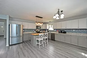 161 Arbor Glen Ct, Hamilton Township, OH 45039 - Photo 8