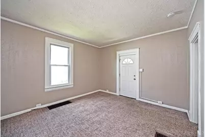1830 Emerson Avenue, Cincinnati, OH 45239 - Photo 8