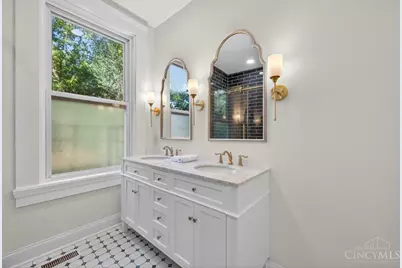 136 Dorchester Avenue, Cincinnati, OH 45219 - Photo 38
