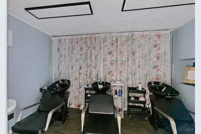 8363 Vine Street, Springfield Township, OH 45216 - Photo 10