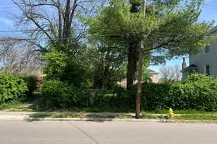 1628 Dexter Ave, Cincinnati, OH 45206 - Photo 2