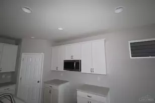 5694 Ohio Trl, Green Township, OH 45248 - Photo 16