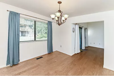 275 Bennington Way, Springdale, OH 45246 - Photo 12