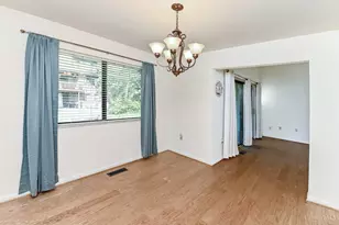 275 Bennington Way, Springdale, OH 45246 - Photo 12