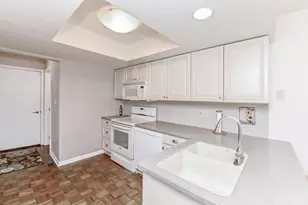 275 Bennington Way, Springdale, OH 45246 - Photo 20