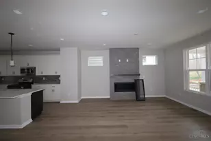 5682 Ohio Trl, Green Township, OH 45248 - Photo 12