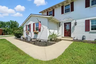 6300 Lindsey Ct, Liberty Township, OH 45044 - Photo 2