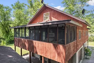 15738 St Rt 104, Clarksville, OH 45648 - Photo 8