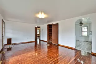 221 S Vine St, Blanchester, OH 45107 - Photo 6