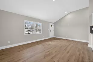 60 S Orchard Cir, Blanchester, OH 45107 - Photo 4