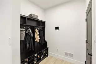 8303 Tidewater Ct, Anderson Township, OH 45255 - Photo 22