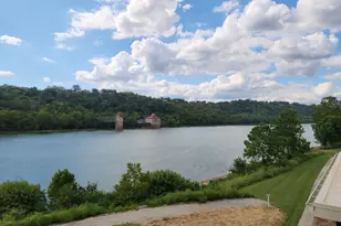 5751 Sanctuary Pl, Cincinnati, OH 45230 - Photo 2