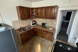 2822 Montana Ave, Cincinnati, OH 45211 - Photo 10