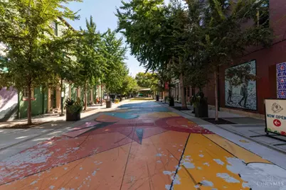 1341 Main Street #8, Cincinnati, OH 45202 - Photo 24