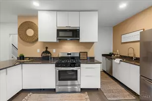 1966 Kentucky Ave, Cincinnati, OH 45223 - Photo 14