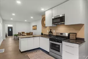 1966 Kentucky Ave, Cincinnati, OH 45223 - Photo 10