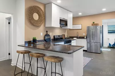 1966 Kentucky Avenue, Cincinnati, OH 45223 - Photo 8