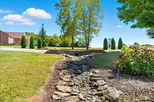 8784 Wilmington Rd, Washington Township, OH 45054 - Photo 6