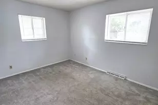 9224 Comstock Dr, Colerain Township, OH 45231 - Photo 16