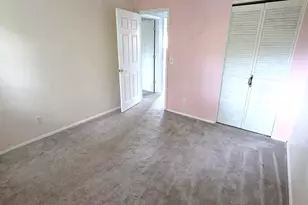 9224 Comstock Dr, Colerain Township, OH 45231 - Photo 14