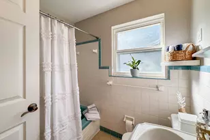 8907 Eldora Dr, Sycamore Township, OH 45236 - Photo 18