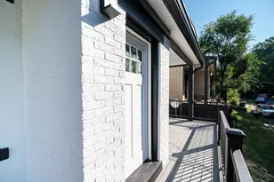 124 Valencia St, Cincinnati, OH 45219 - Photo 26