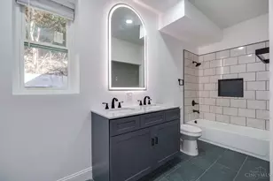 124 Valencia St, Cincinnati, OH 45219 - Photo 16