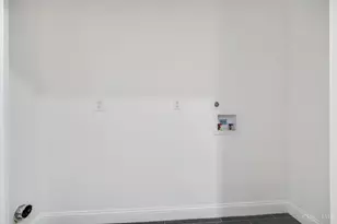 124 Valencia St, Cincinnati, OH 45219 - Photo 18