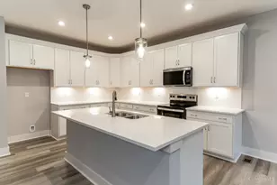 4383 Windemere Cir, Batavia Township, OH 45103 - Photo 8