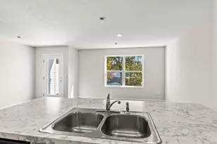 10368 Mae Ct, Colerain Township, OH 45251 - Photo 16