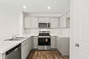 10372 Mae Ct, Colerain Township, OH 45251 - Photo 12