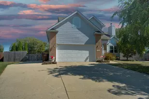 528 Teakwood Pl, Trenton, OH 45067 - Photo 2