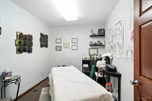 860 E Franklin St, Centerville, OH 45459 - Photo 16