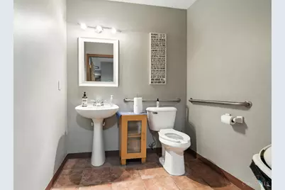 860 E Franklin Street #D, Centerville, OH 45459 - Photo 18