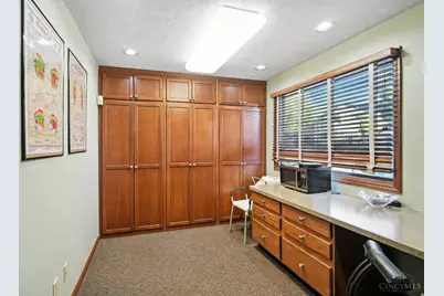 860 E Franklin Street #D, Centerville, OH 45459 - Photo 8