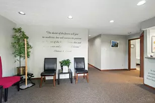 860 E Franklin St, Centerville, OH 45459 - Photo 4