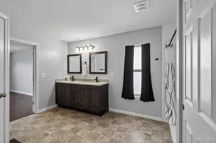 8708 Quietwood Ln, Miami Township, OH 45002 - Photo 40