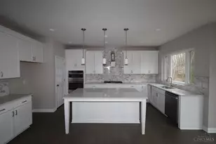 385 Glen Abbey Ln, Hamilton Township, OH 45039 - Photo 10