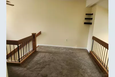 256 Centerbury Court #67, Springdale, OH 45246 - Photo 8