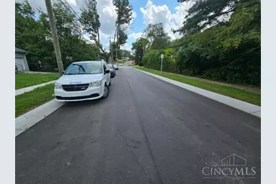 8622 Mockingbird Lane, Springfield Township, OH 45231 - Photo 4