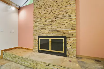 9870 Timbers Drive, Blue Ash, OH 45242 - Photo 18