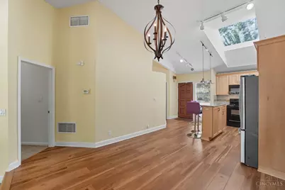 9870 Timbers Drive, Blue Ash, OH 45242 - Photo 10