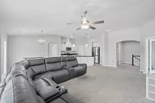 5870 Parkview Ln, Miami Township, OH 45150 - Photo 4